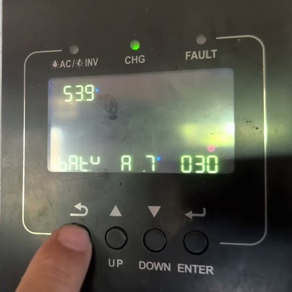 အင်ဗာတာပြုပြင်ခြင်း ( 1 – 1 ) Growatt 6kW Inverter Error Code 03 ပြင်ဆင်ခြင်း